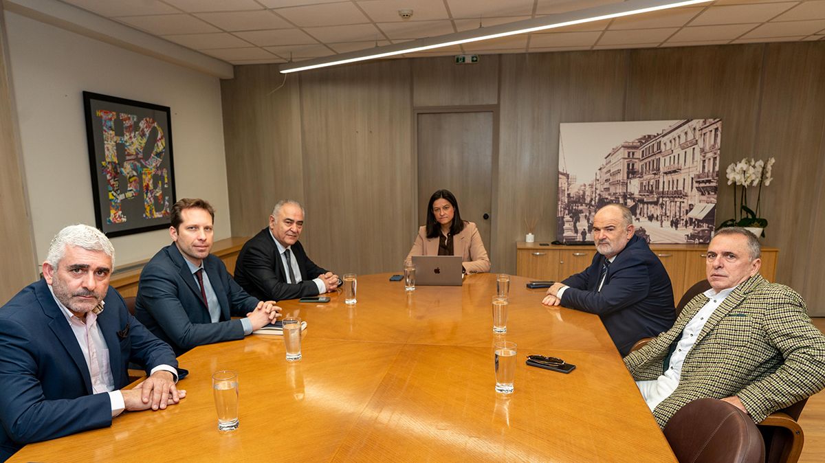 Συνάντηση Ε.Ε.Α. με Υπουργό Εργασίας για την ψηφιακή κάρτα εργασίας στην εστίαση